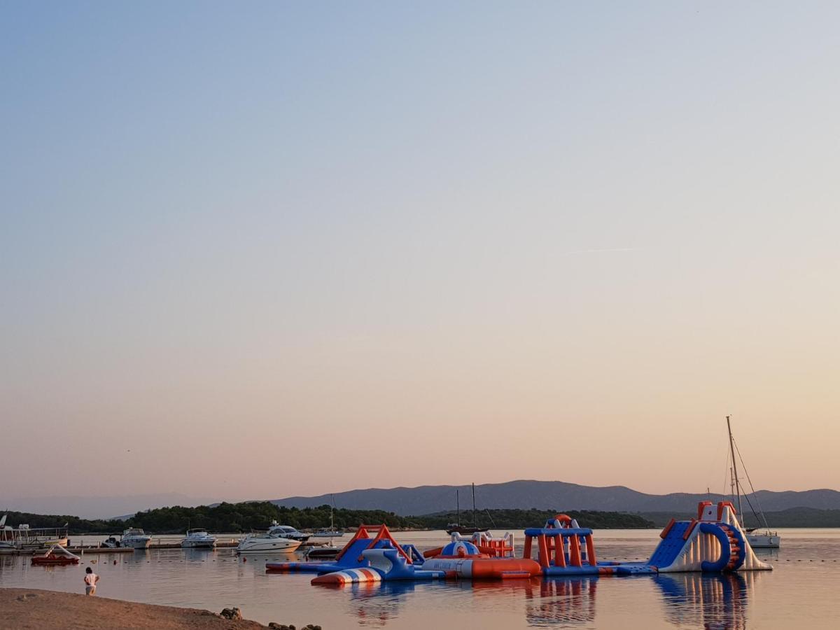 Luxury Apartments Skalinada Near Beaches, Tisno - Dalmatia Kültér fotó